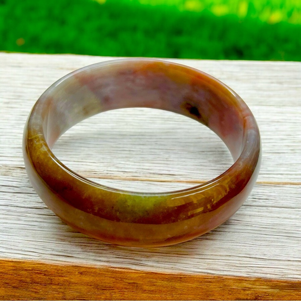 59.6mm: Multicolor Jade Bangle